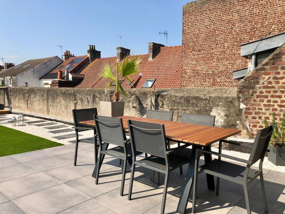 Coc - La Maison Des Secrets Calais Exteriér fotografie